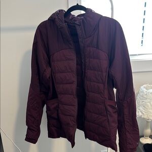 Lululemon Women's Quilted Jacket - Burgundy